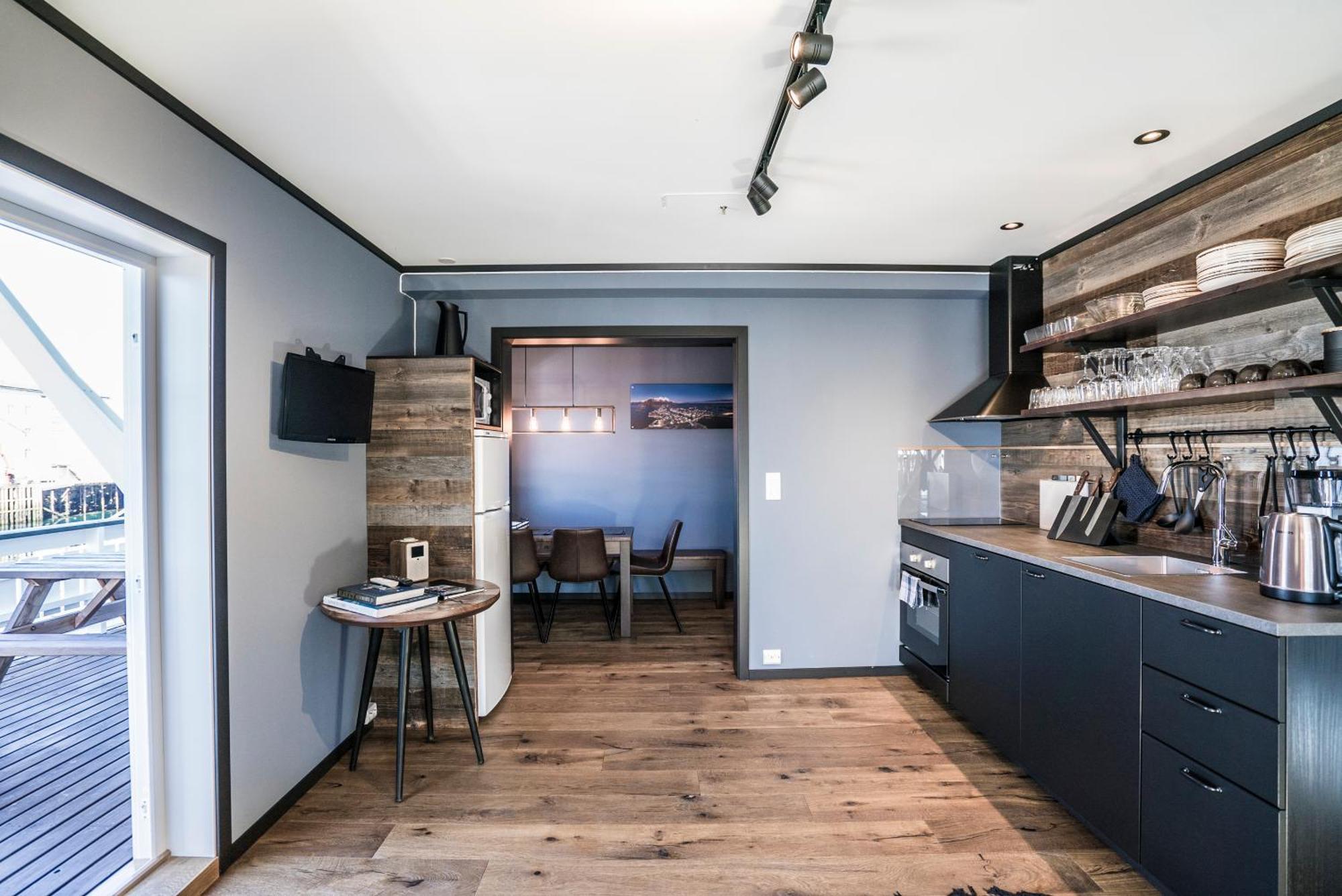 Aparthotel Tobiasbrygga Henningsvaer Habitación foto
